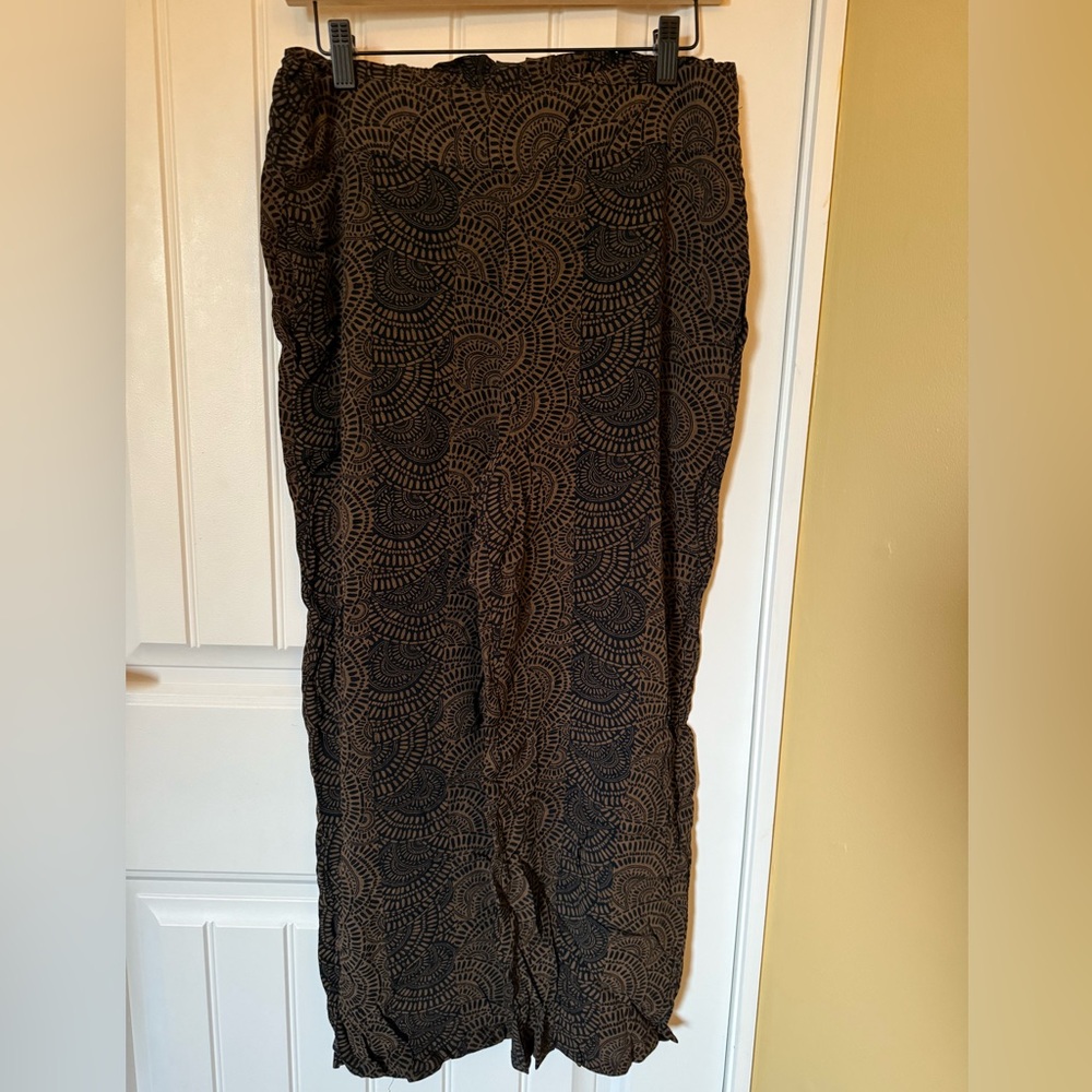 Sanctuary Smocked Waist Geo Print Pants